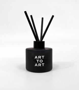 Signature Scent – Reed Diffuser